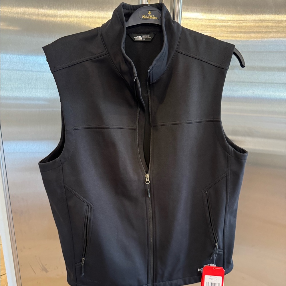 The North Face Men's Black Vest
